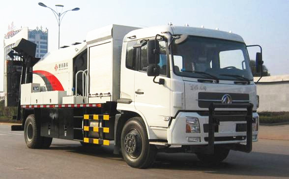HHR5163TYH4DF東風天錦瀝青路面養(yǎng)護車
